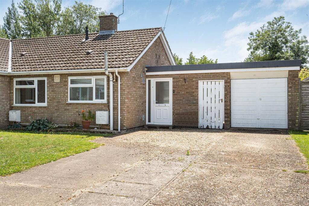 Main image of property: Matthew Parker Close, Landbeach, Cambridge