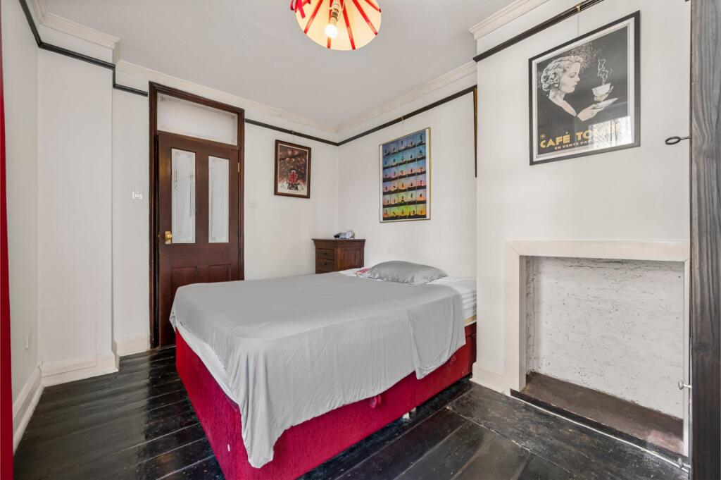 Apartment in London - View 4