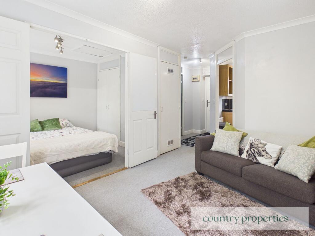 Sunningdale Mews, Welwyn Garden City, AL7 - View 4