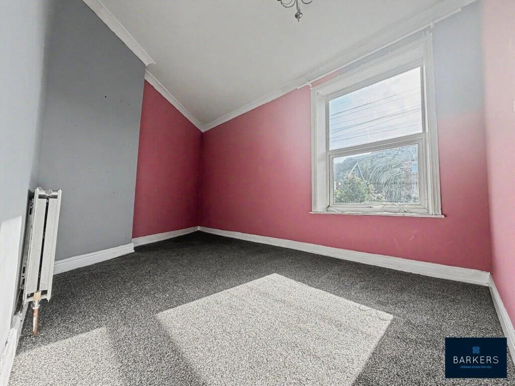 House in Wakefield - View 5