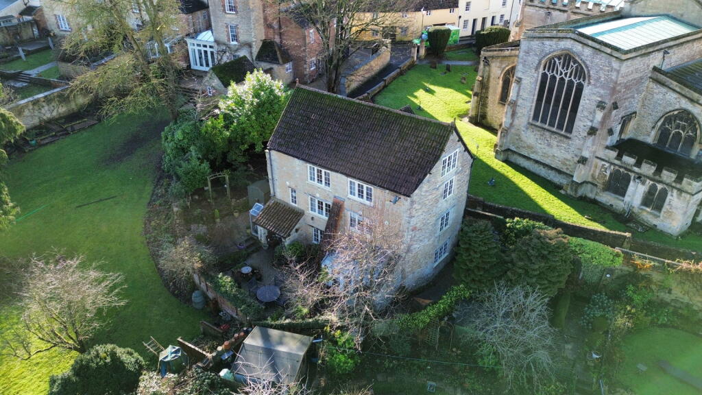Main image of property: The Green, Calne