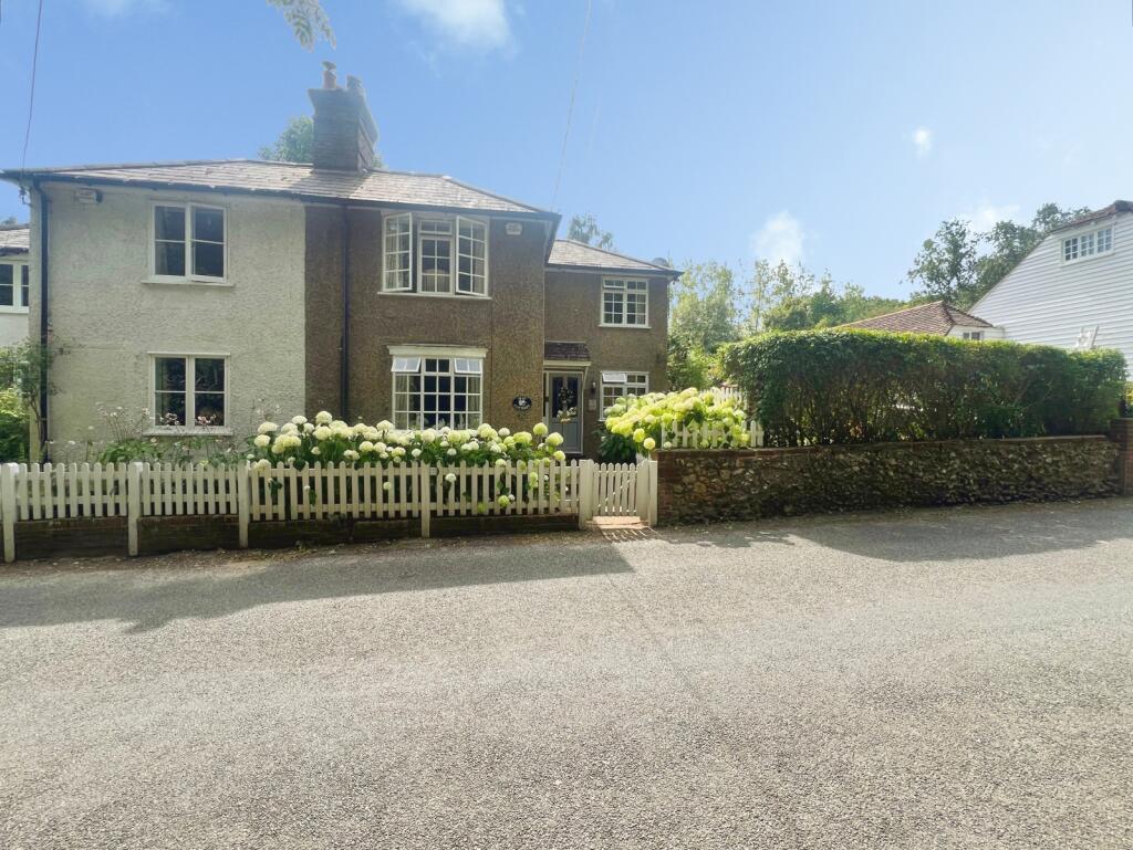 Main image of property: The Street, Newnham, Sittingbourne, Kent, ME9