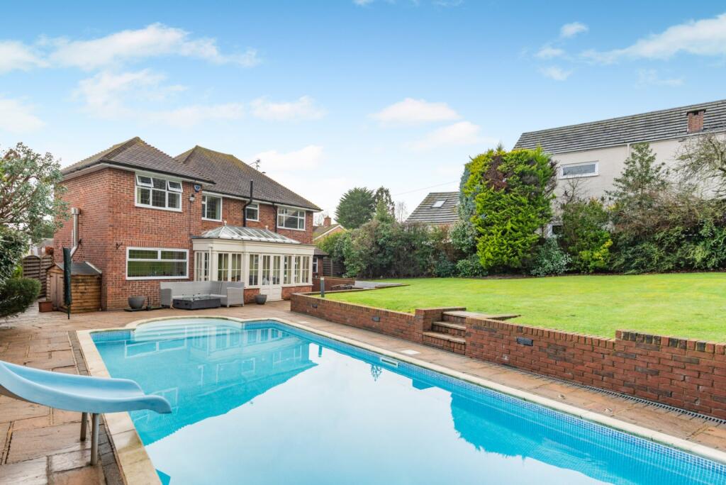 Main image of property: Robin Way, Cuffley