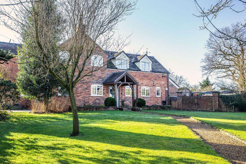 "Nut Tree Farm", Wybunbury Lane, Stapeley, Nantwich photo 2