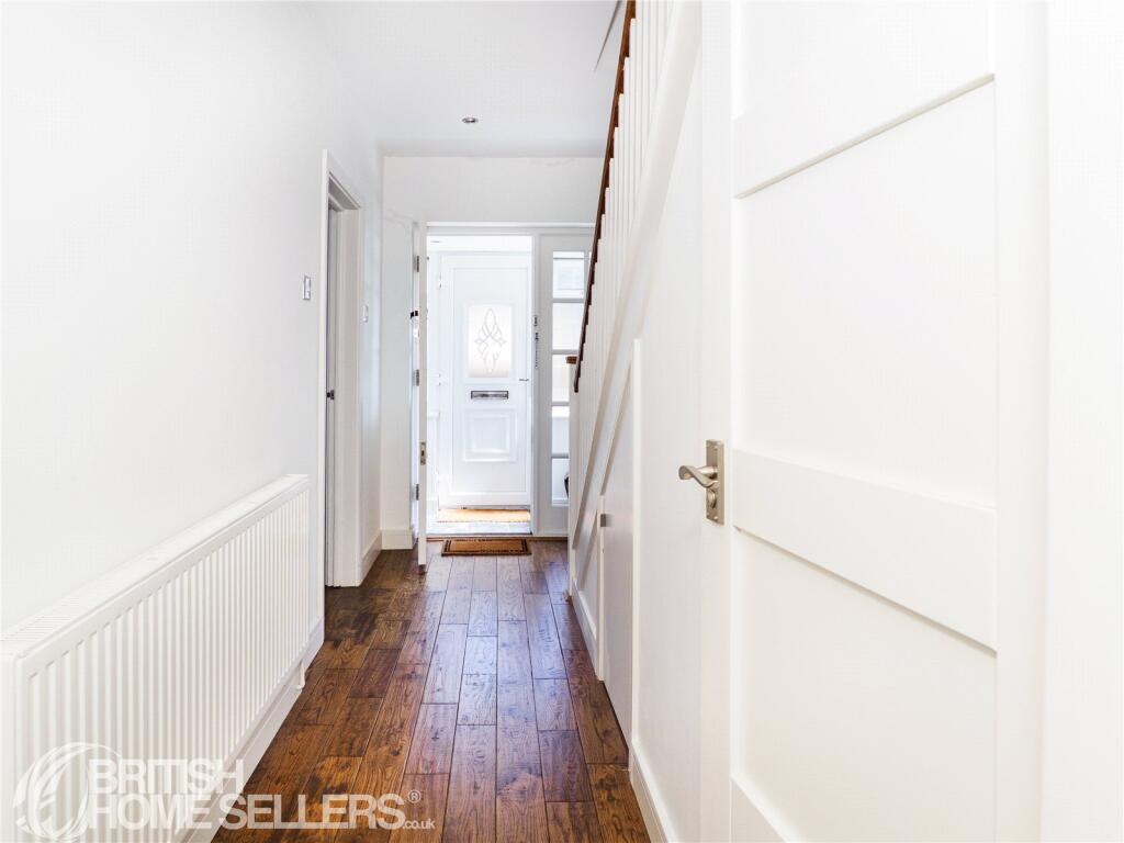 House in London - View 3
