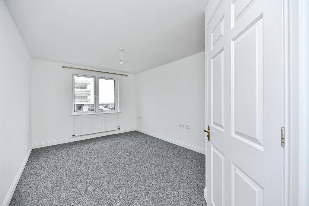Apartment in Brighton - View 5