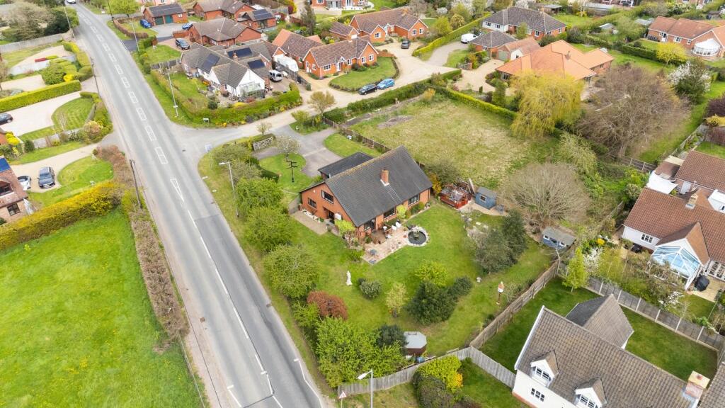 Main image of property: Featherbroom Gardens, Wickham Market, Woodbridge, IP13