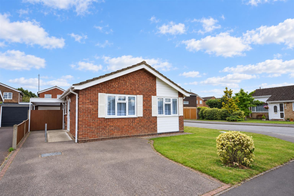 Main image of property: Long Stratton, NR15