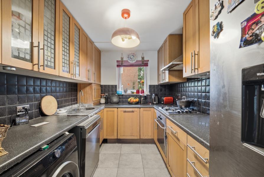 Apartment in London - View 3