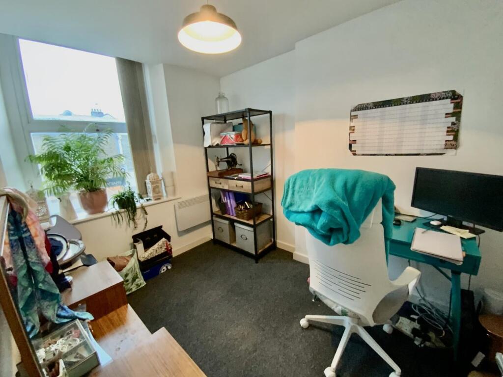 Apartment in Bristol - View 5