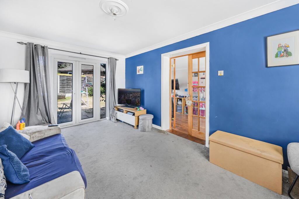 Silvester Way, Springfield, Chelmsford, CM2 6YZ - View 6