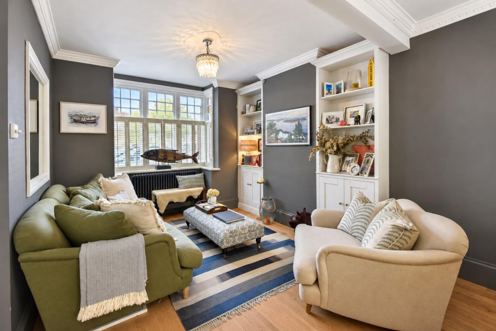 House in London, East Sheen - More