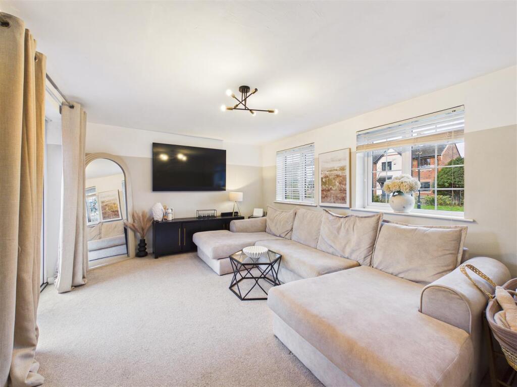 House in Hull, Gipsyville - View 2
