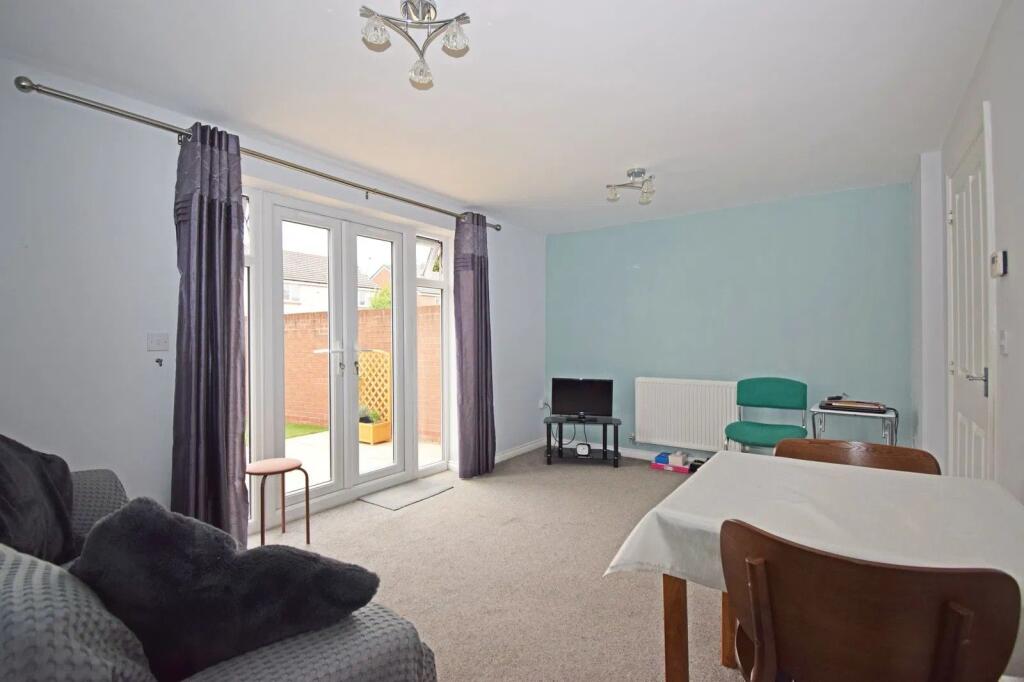 2 Brook Meadow, Wychbold, Droitwich, Worcestershire. WR9 7SJ photo 3