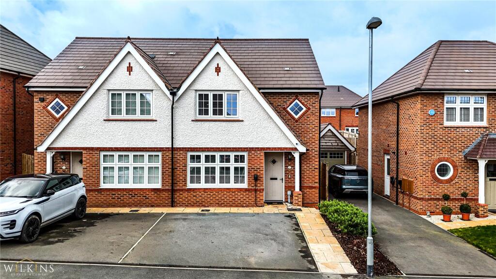 Silverdale Grove, Amington, Tamworth, Staffordshire, B77