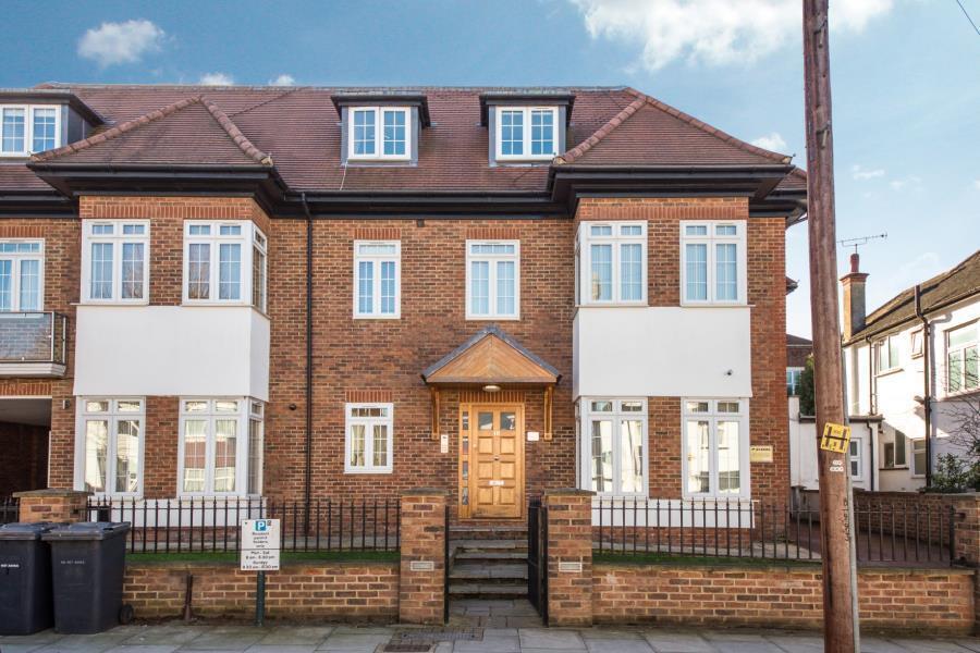 Main image of property: Beechcroft Avenue, Golders Green, London, NW11
