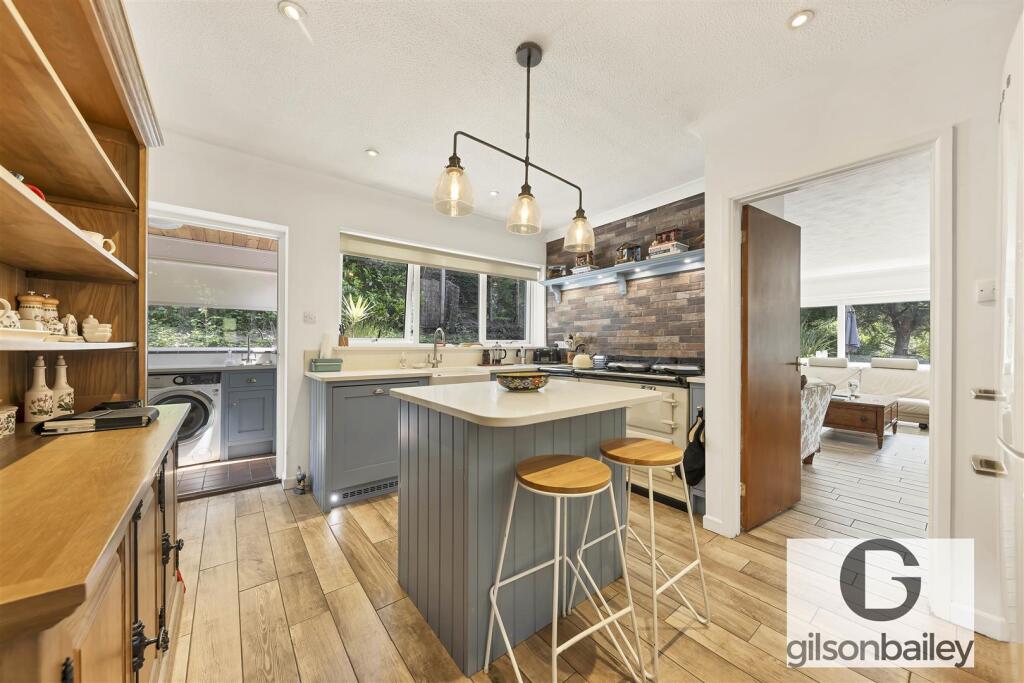 Pinewood Close, Hellesdon photo 3
