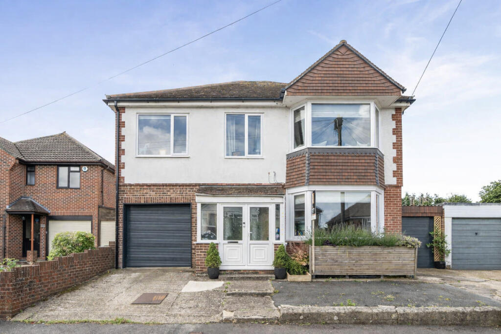 Main image of property: Maylands Road, Havant, PO9
