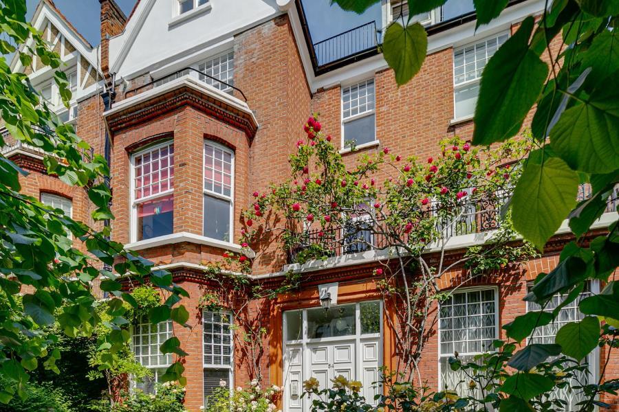 Main image of property: Compayne Gardens, South Hampstead, NW6