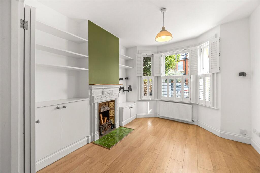 House in Twickenham - View 3