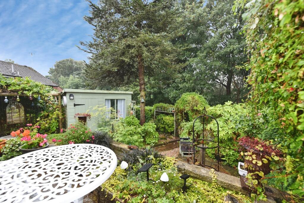 House in Sheffield, South Yorkshire - View 4