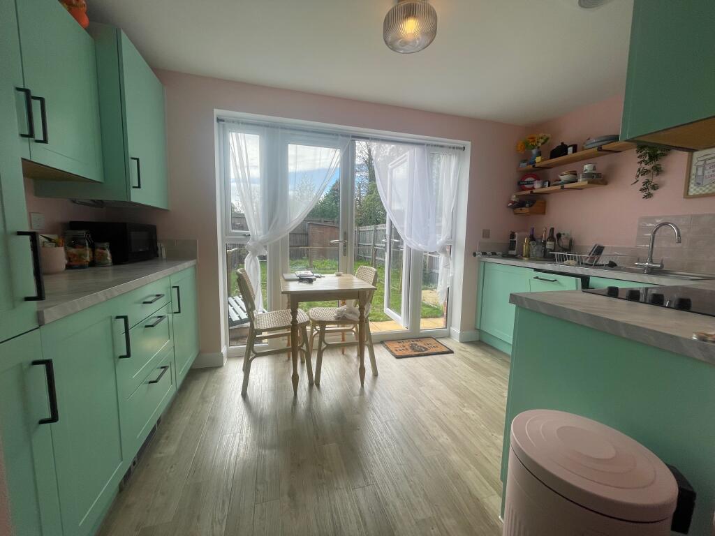 House in Stoke-on-Trent - View 4