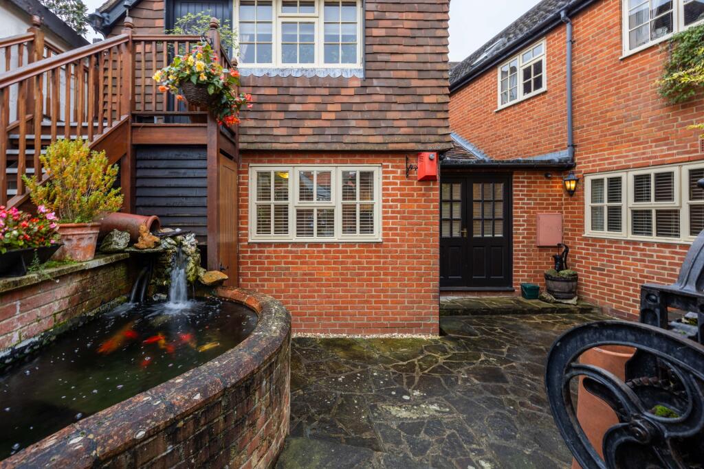 Main image of property: Post Office Lane, Wantage, OX12