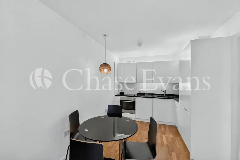 Apartment in London - View 4