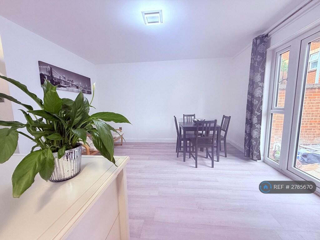 Main image of property: Muirfield Close, Reading, RG1