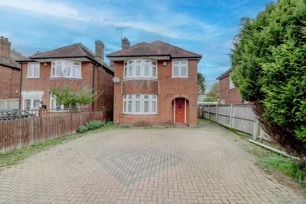 Main image of property: Cressex Road, High Wycombe, Buckinghamshire, HP12