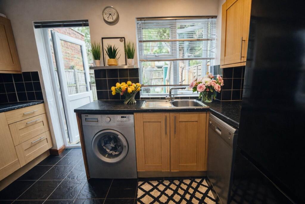 Siskin Close, Borehamwood photo 4