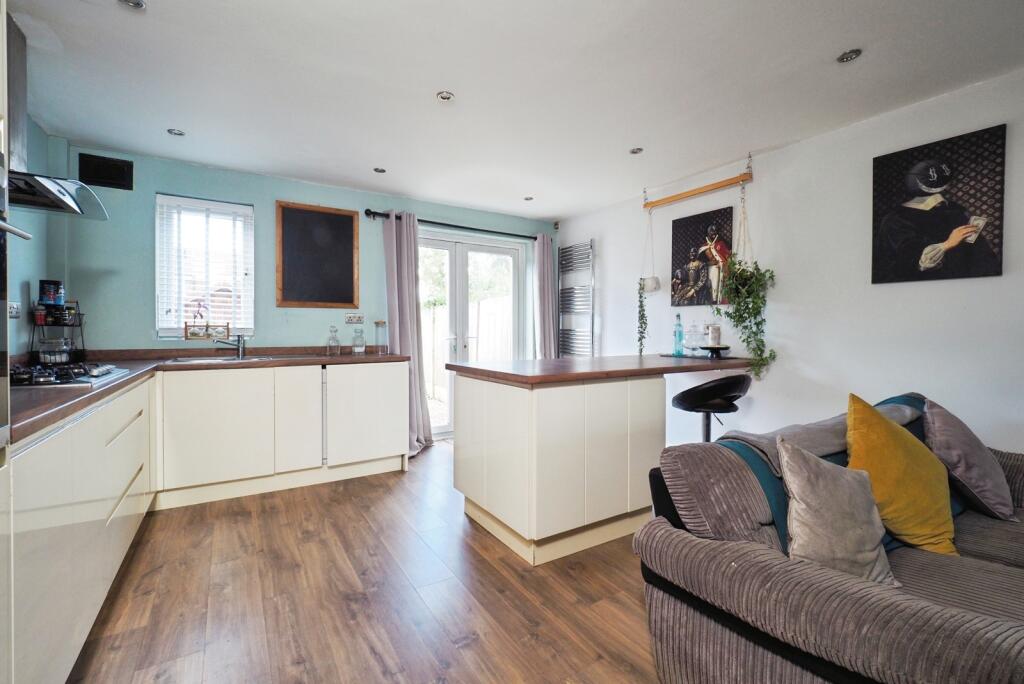 House in Nottingham, Nottinghamshire - View 5