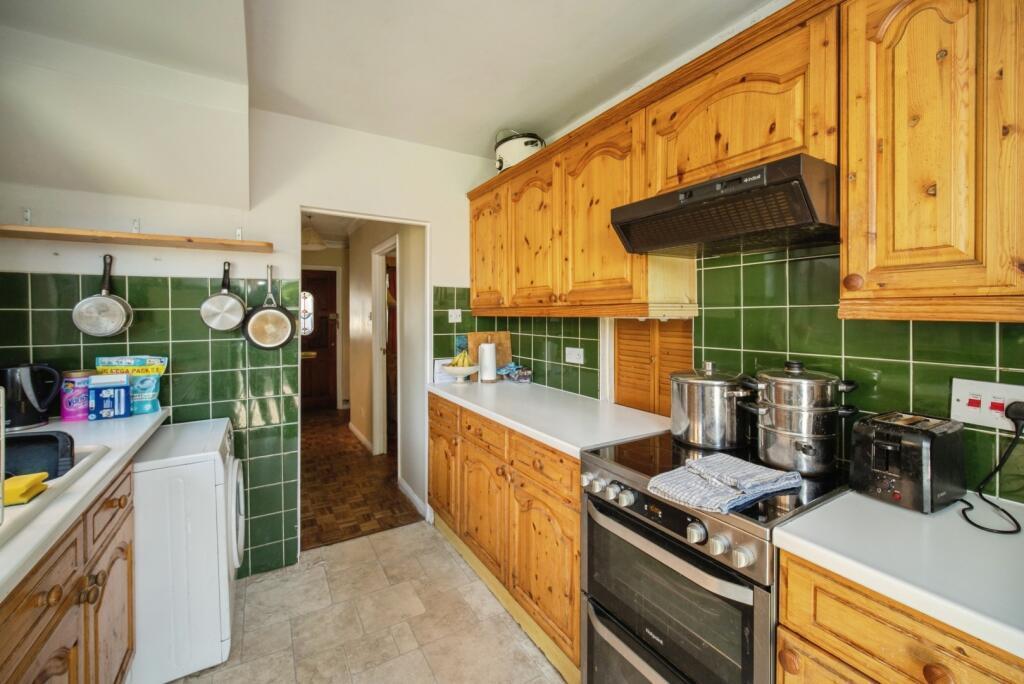 House in Guildford - View 5
