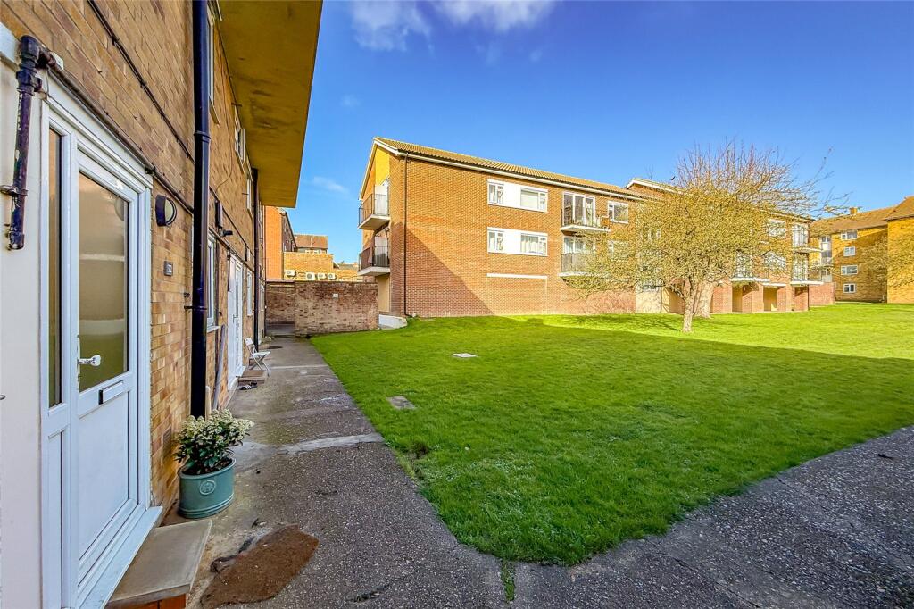 Additional image 11 of The Ridgeway, St. Albans, Hertfordshire, AL4