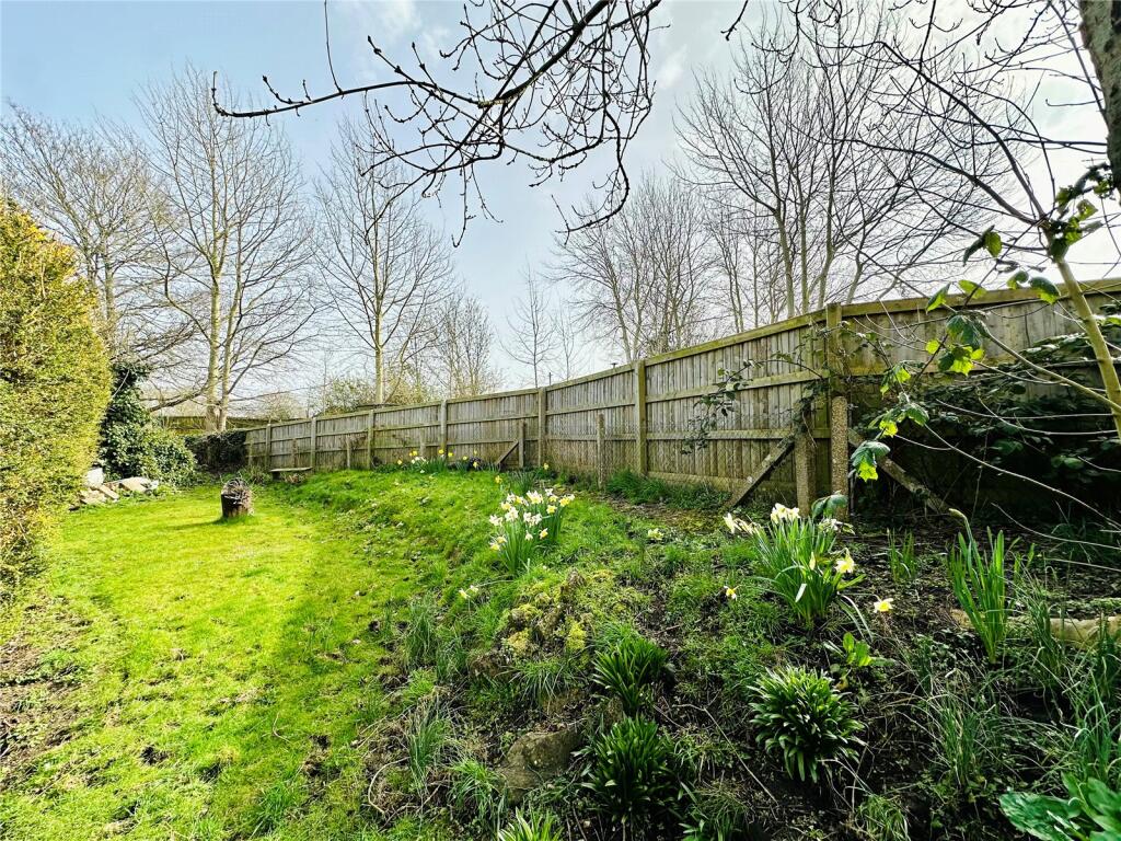 Coronation Road, Wroughton, Wiltshire, SN4 photo 2