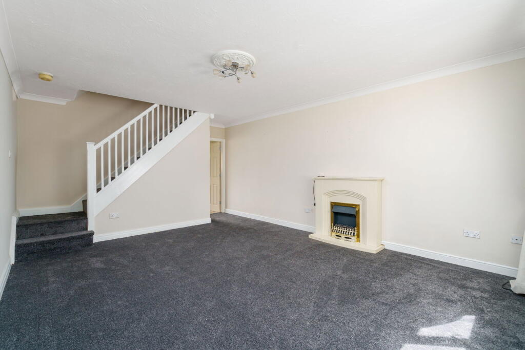 Copper Beech Drive, Glossop, SK13 6DB photo 4