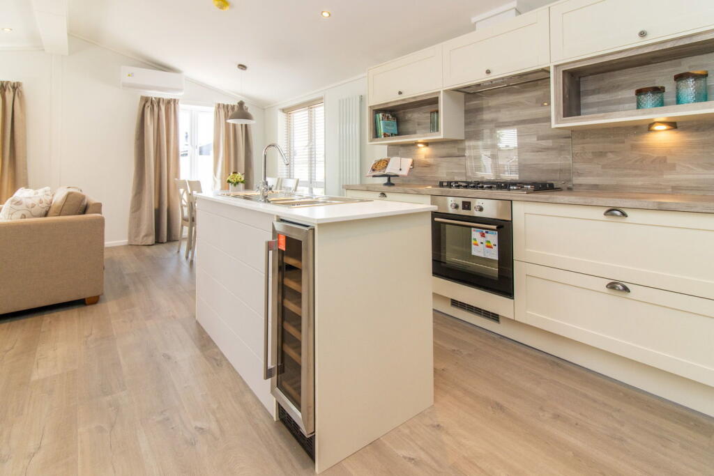 House in Southampton - View 4