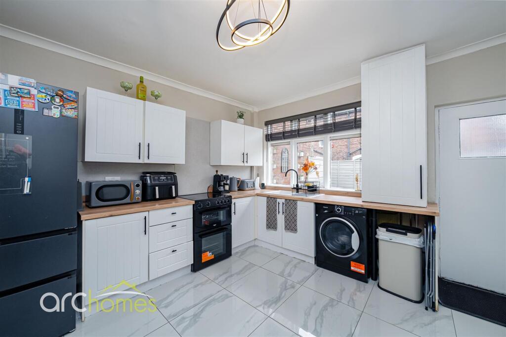 Leigh Road, Atherton, M46 photo 3