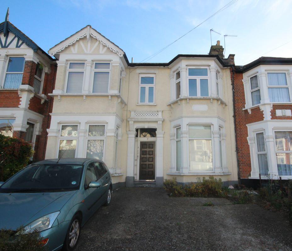 Main image of property: 7C Kensington Gardens, Ilford, Essex, IG1 3EJ