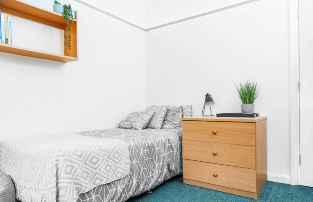 Main image of property: weetwood