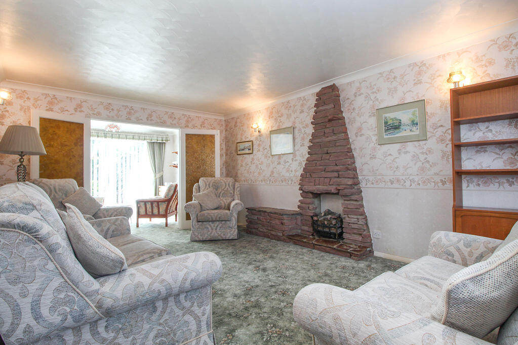 Silver Street, Great Barford, MK44 photo 2