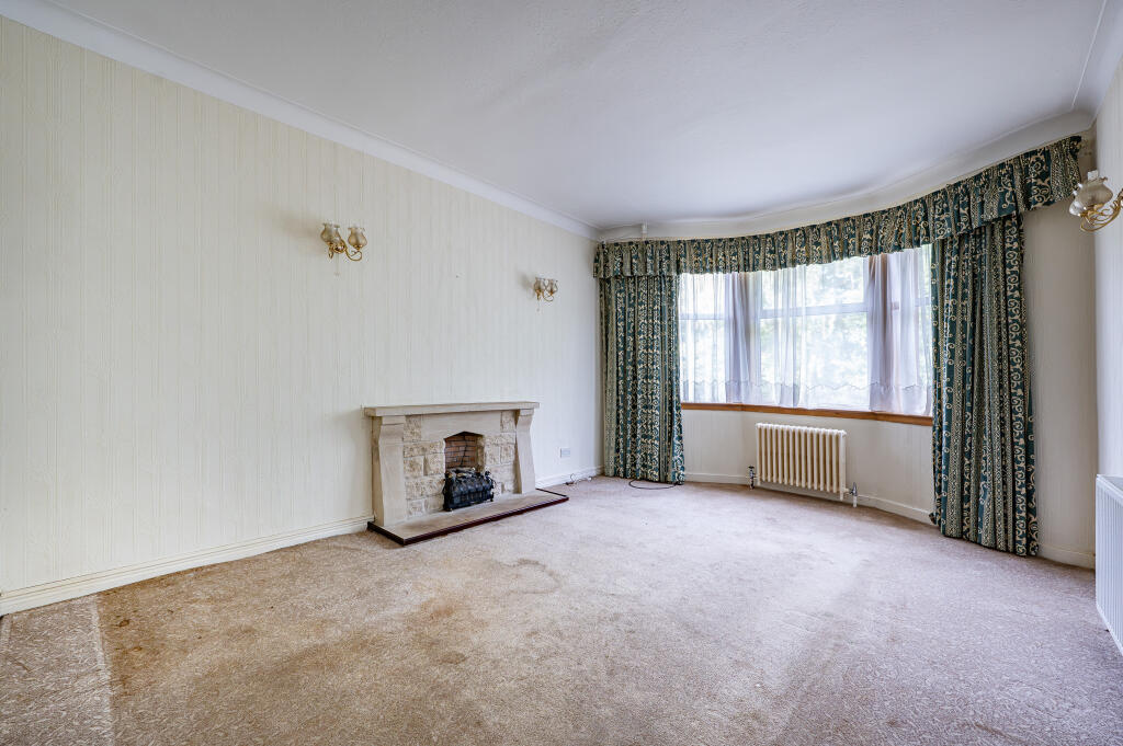 House in Glasgow, Springhall - View 2
