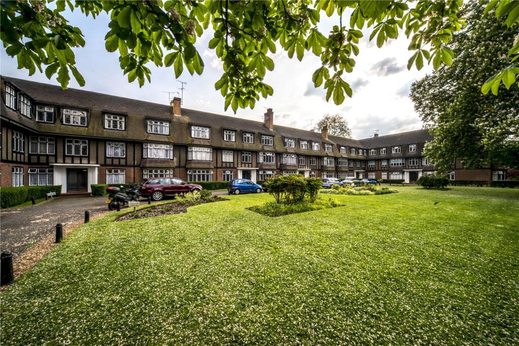 Apartment in London - View 3