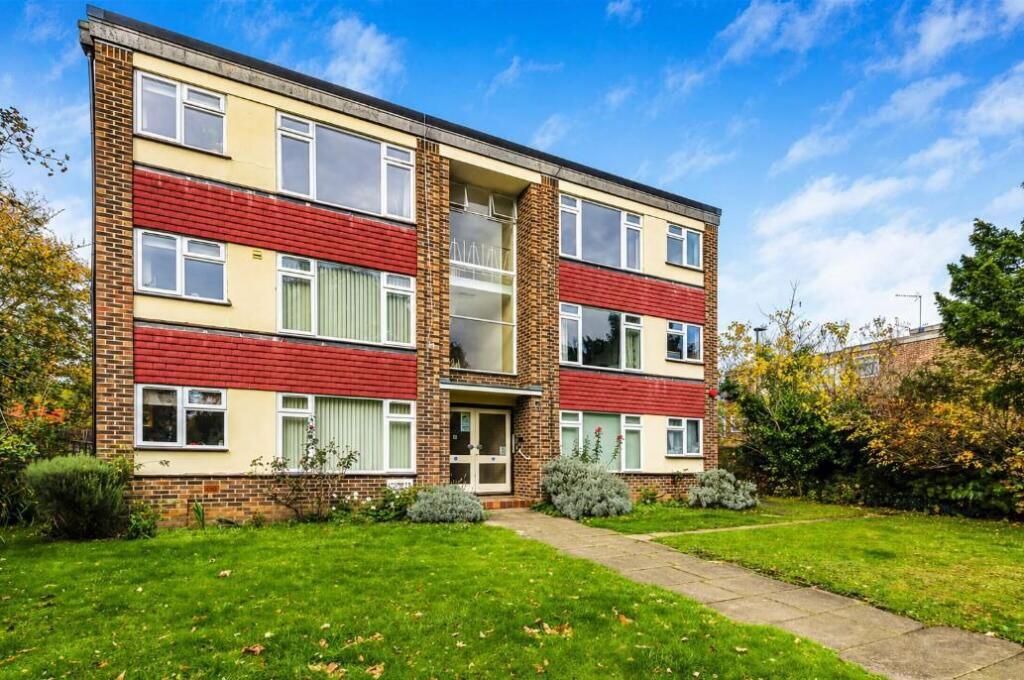 Apartment in London, London Borough of Bromley - View 3