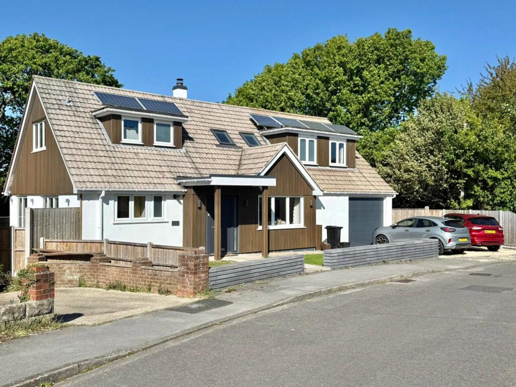 Main image of property: Wayside Close, Milford on Sea, Lymington, New Forest, SO41