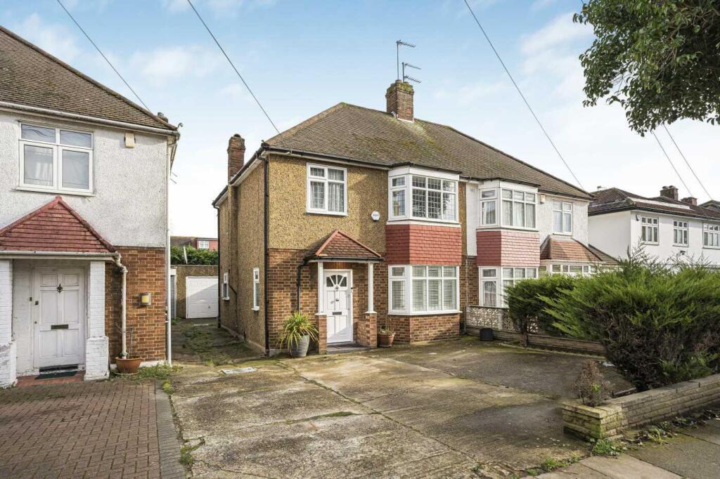 Main image of property: Gloucester Gardens, Cockfosters, EN4