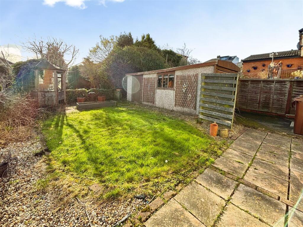 Additional image 15 of Fairway Walk, Bradford, BD7 4JW