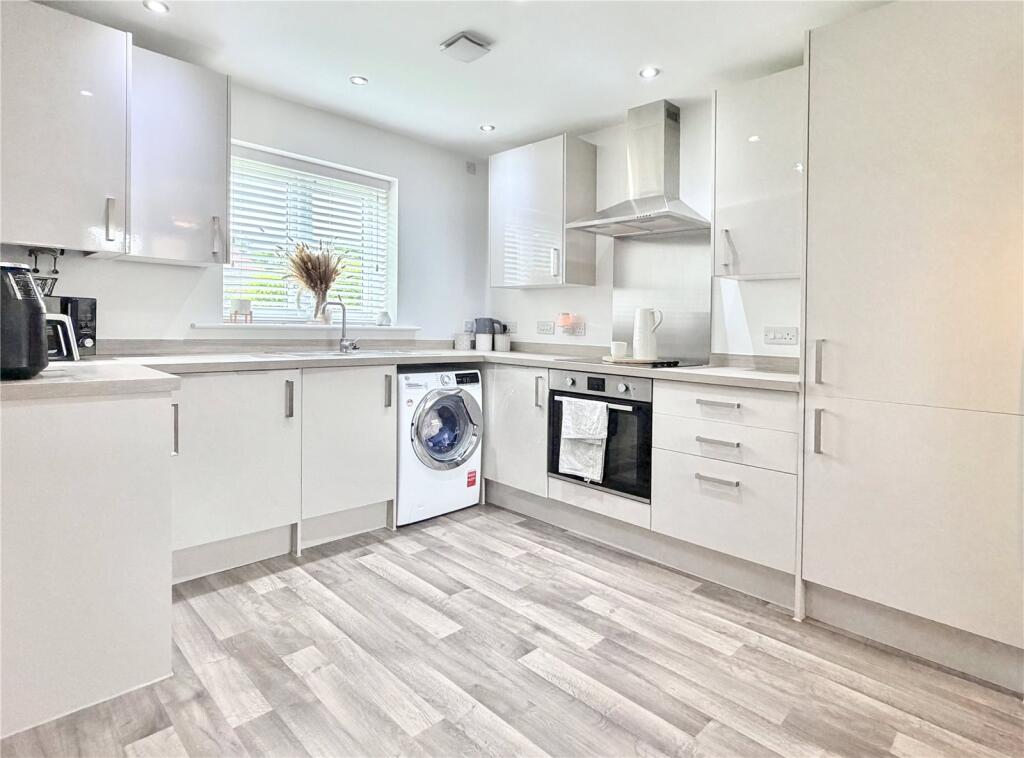 Wells Lane, Wombwell, Barnsley, S73 photo 2