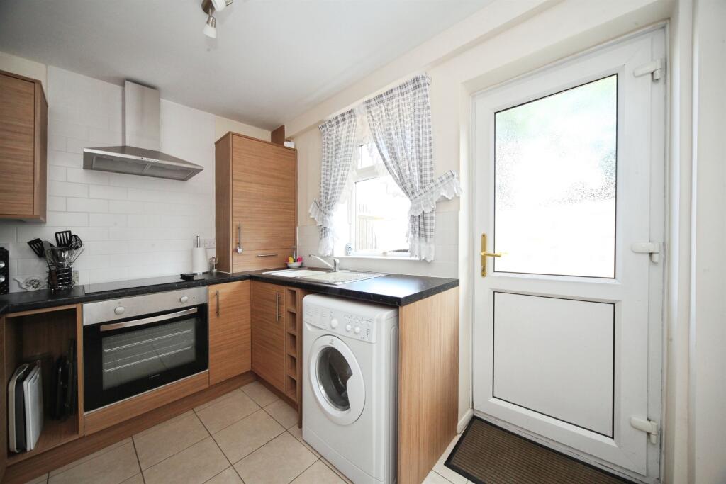 Apartment in Luton - View 3