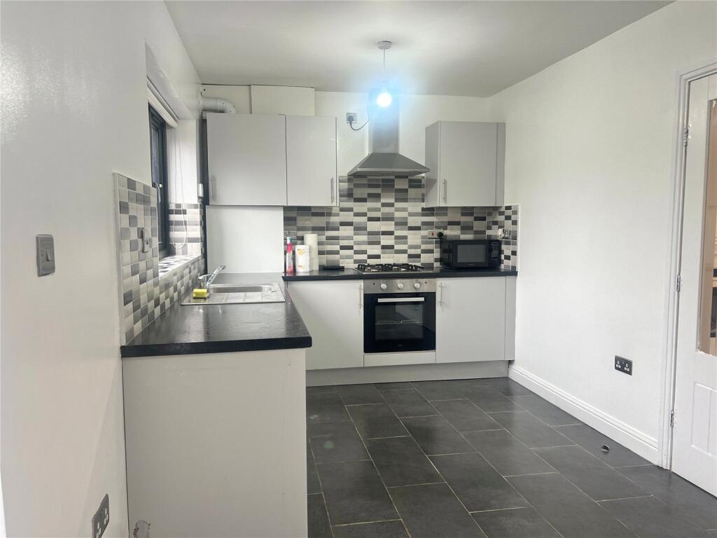 Main image of property: Yew Tree Road, Walsall, West Midlands, WS5